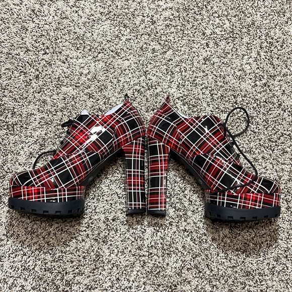 Jessica Simpson Imina Platform Pump - Picture 5 of 5